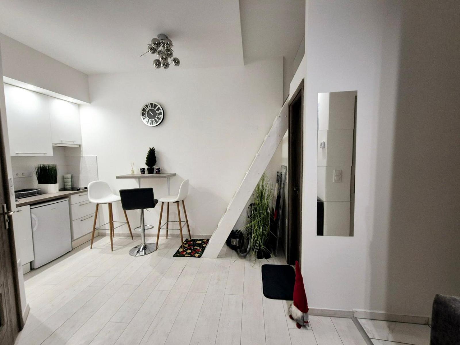 Apartament Chic In The Party District